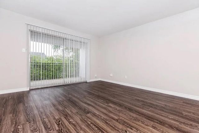 4400 Memorial Drive 31-3215, Houston, TX 77007