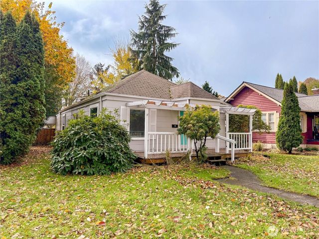 1821 Nichols Boulevard, Longview, WA 98632