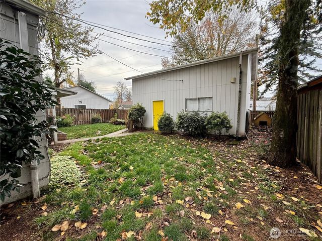 1821 Nichols Boulevard, Longview, WA 98632