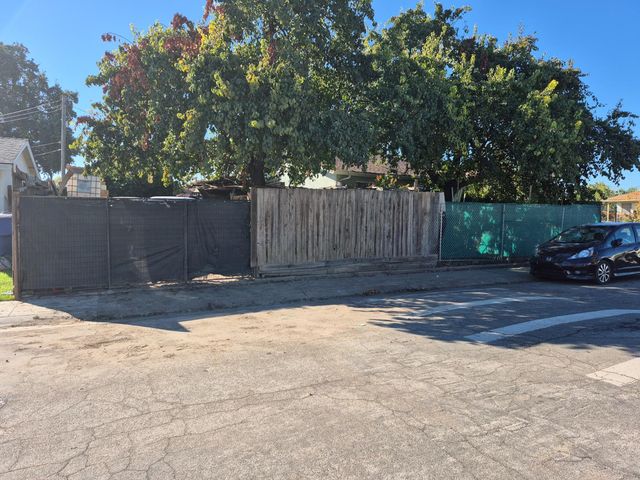 3238 Kinnaird Way, Sacramento, CA 95838