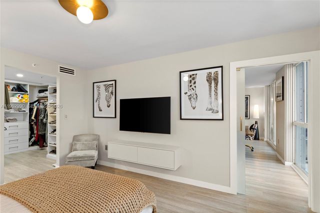 1688 West Ave PH-04, Miami Beach, FL 33139