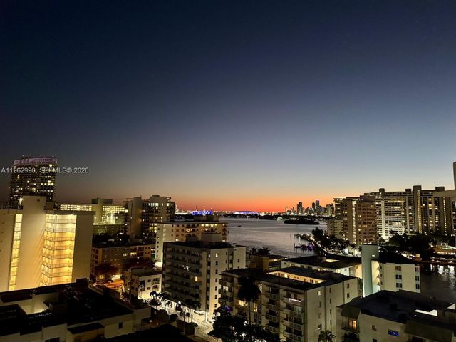 1688 West Ave PH-04, Miami Beach, FL 33139