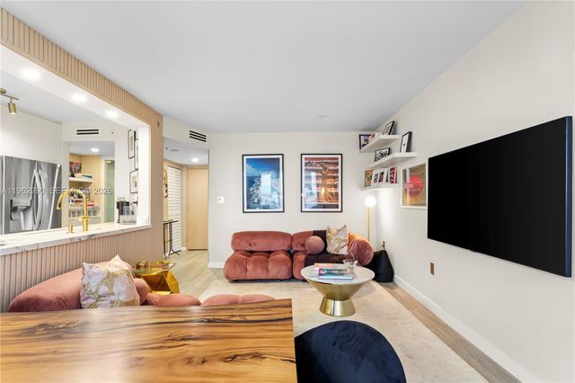 1688 West Ave PH-04, Miami Beach, FL 33139