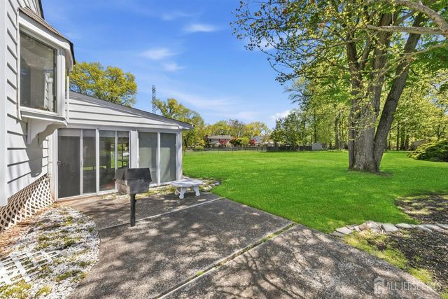 34 Ventnor Drive, Edison, NJ 08820