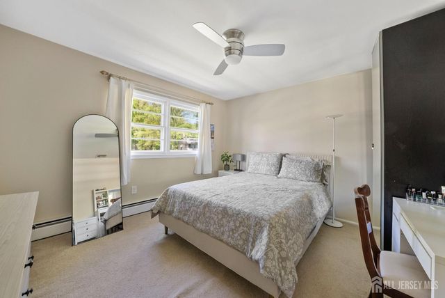 34 Ventnor Drive, Edison, NJ 08820