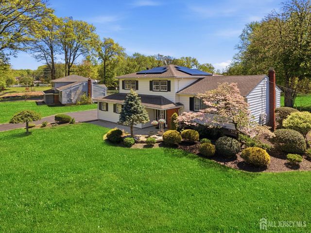 34 Ventnor Drive, Edison, NJ 08820