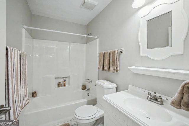 204 Kentwood Drive, Peachtree City, GA 30269