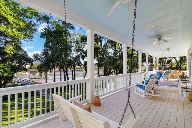 201 Jonesville Rd, Hilton Head Island, SC 29926