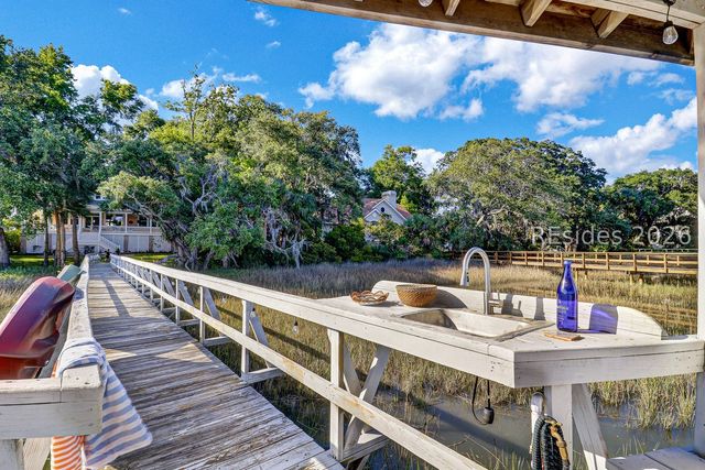 201 Jonesville Rd, Hilton Head Island, SC 29926