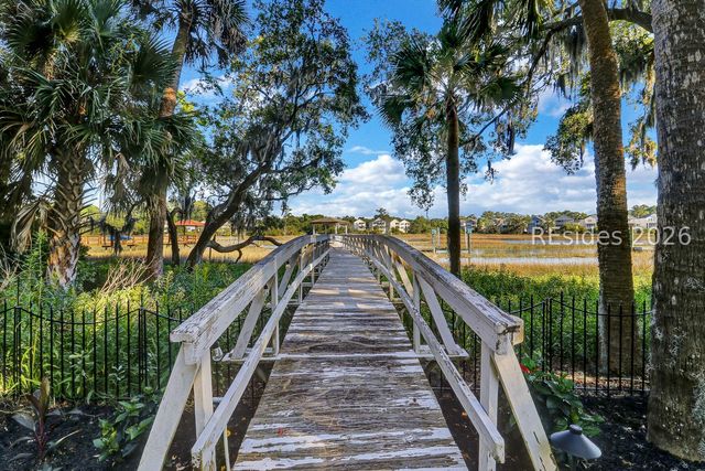 201 Jonesville Rd, Hilton Head Island, SC 29926