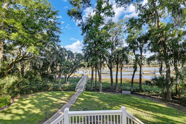 201 Jonesville Rd, Hilton Head Island, SC 29926