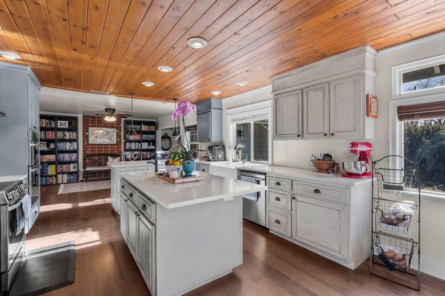 2765 W Antler Avenue, Redmond, OR 97756