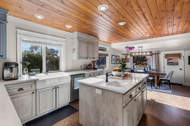 2765 W Antler Avenue, Redmond, OR 97756