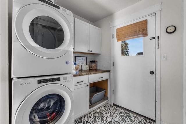 2765 W Antler Avenue, Redmond, OR 97756