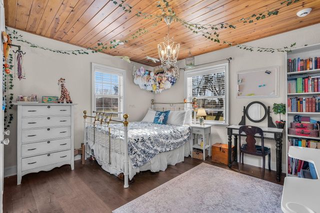 2765 W Antler Avenue, Redmond, OR 97756