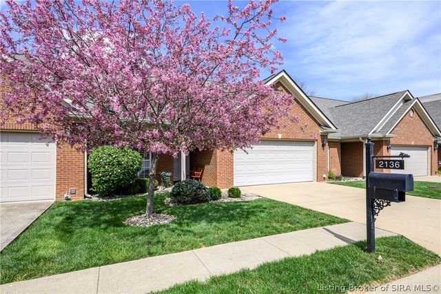 2136 Pickwick Drive, New Albany, IN 47150