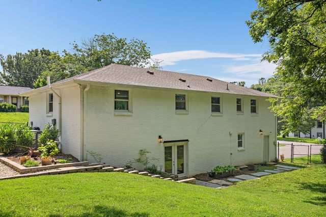 600 Huntington Pkwy, Nashville, TN 37211