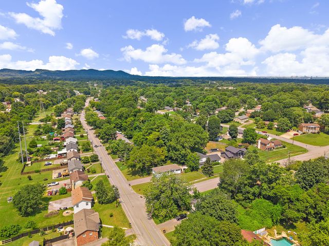 600 Huntington Pkwy, Nashville, TN 37211