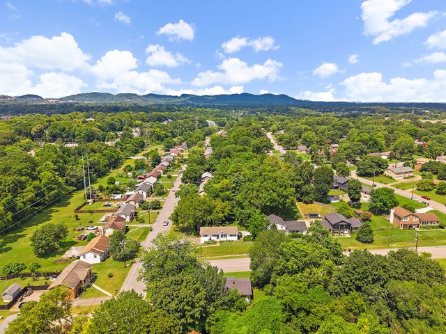 600 Huntington Pkwy, Nashville, TN 37211