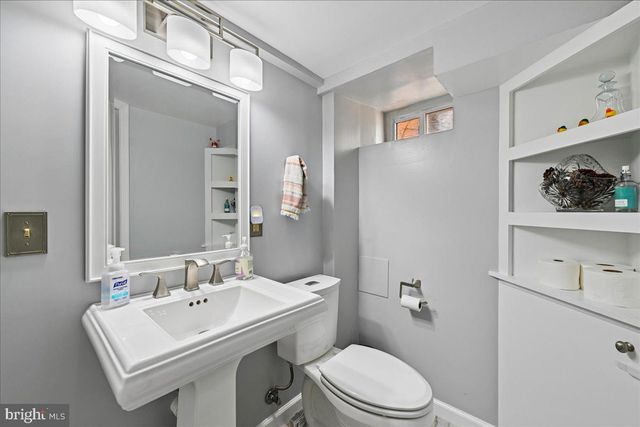 533 E LURAY AVE, Alexandria, VA 22301