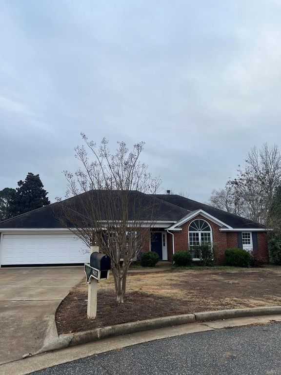9007 Seasons Way, Columbus, GA 31904