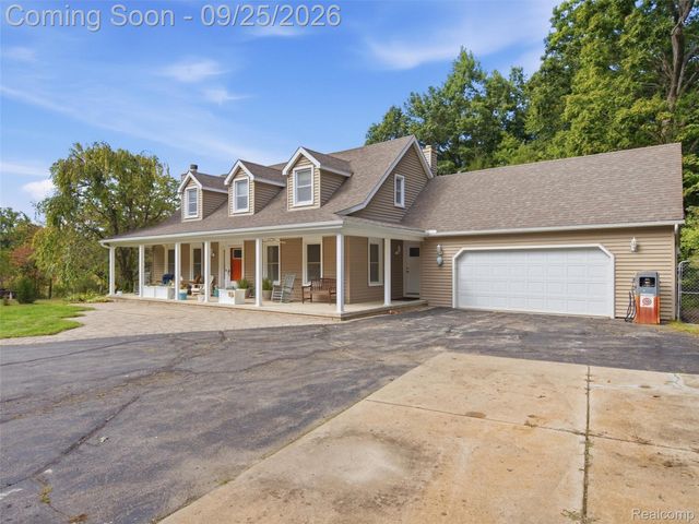 6501 Manchester Drive, White Lake Charter Township, MI 48383