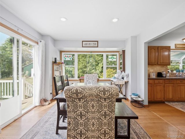 6501 Manchester Drive, White Lake Charter Township, MI 48383