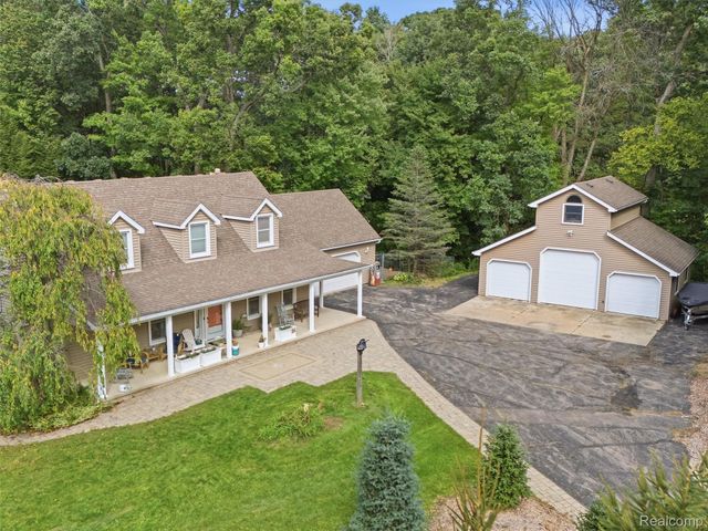 6501 Manchester Drive, White Lake Charter Township, MI 48383