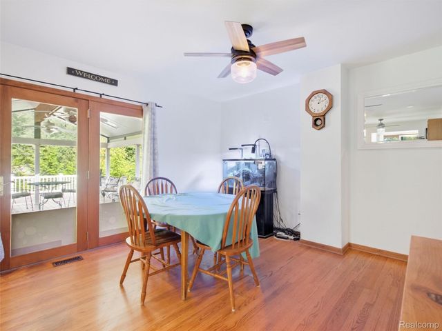 6501 Manchester Drive, White Lake Charter Township, MI 48383
