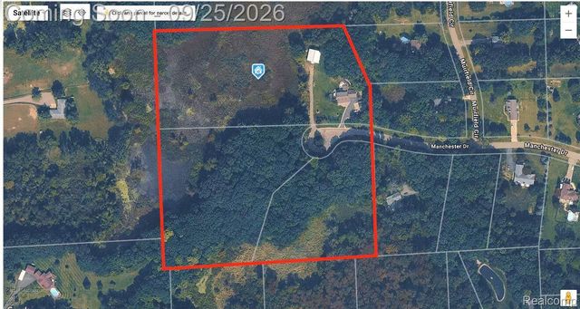 6501 Manchester Drive, White Lake Charter Township, MI 48383