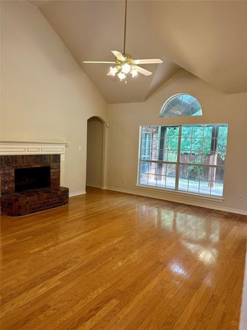 428 Misty Lane, Lewisville, TX 75067
