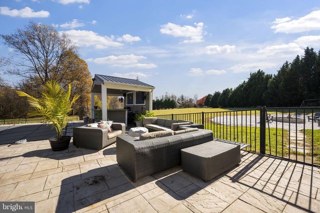 3609 HOLLANDS BRANCH CT, Street, MD 21154