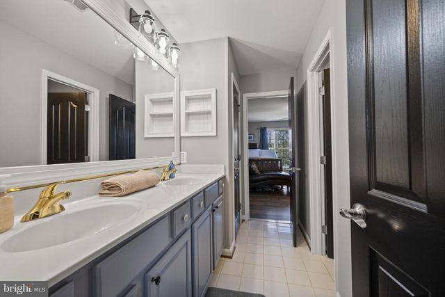 3609 HOLLANDS BRANCH CT, Street, MD 21154