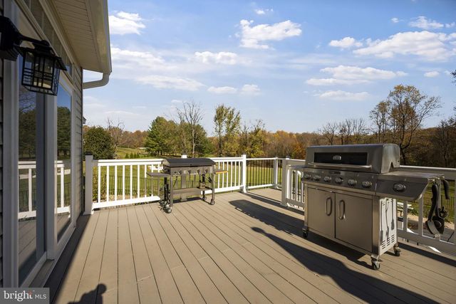 3609 HOLLANDS BRANCH CT, Street, MD 21154