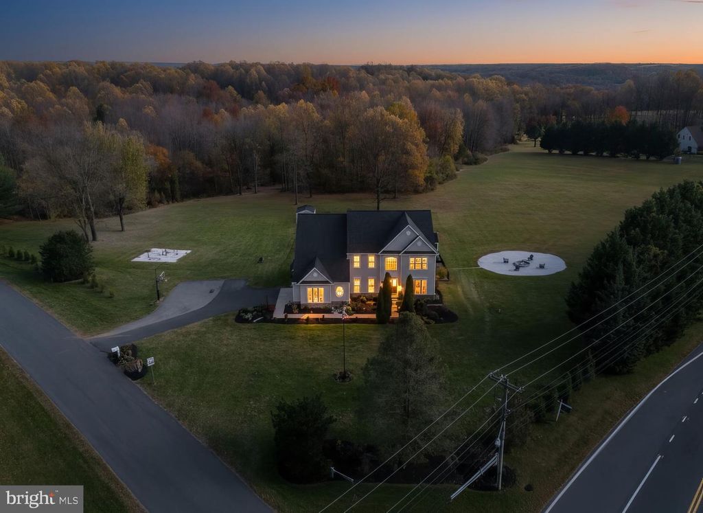 3609 HOLLANDS BRANCH CT, Street, MD 21154