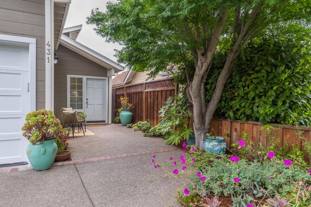 431 Upton Street, Redwood City, CA 94062