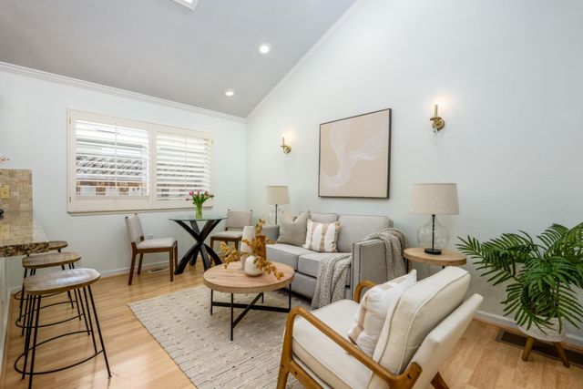 431 Upton Street, Redwood City, CA 94062