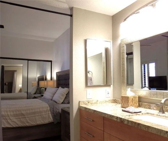 2345 Cherokee Way 148, Palm Springs, CA 92264