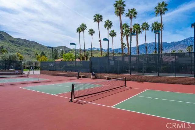 2345 Cherokee Way 148, Palm Springs, CA 92264