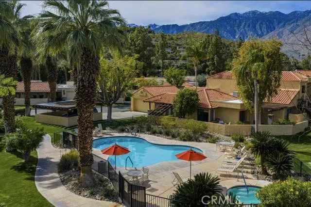 2345 Cherokee Way 148, Palm Springs, CA 92264