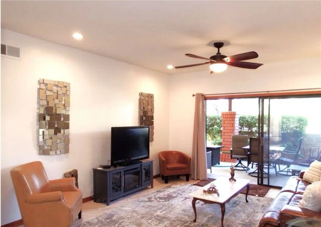 2345 Cherokee Way 148, Palm Springs, CA 92264