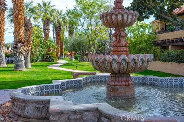 2345 Cherokee Way 148, Palm Springs, CA 92264