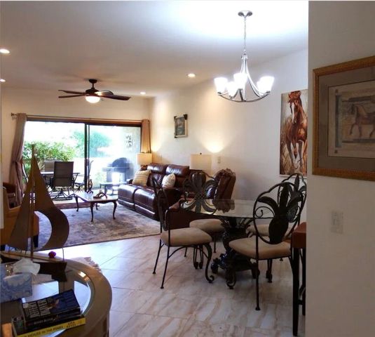 2345 Cherokee Way 148, Palm Springs, CA 92264