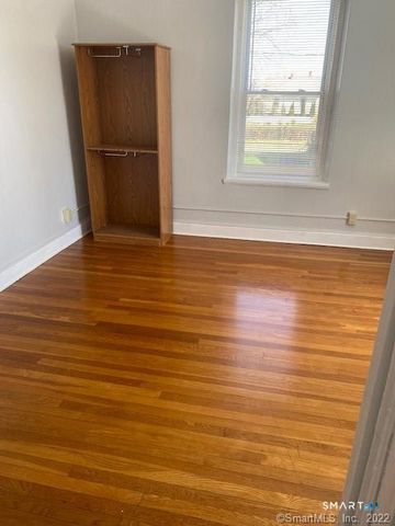92 Terrace Avenue, West Haven, CT 06516