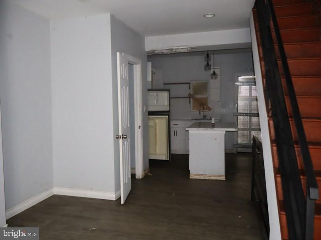 2319 GREENWICH ST, PHILADELPHIA, PA 19146 — photo 4
