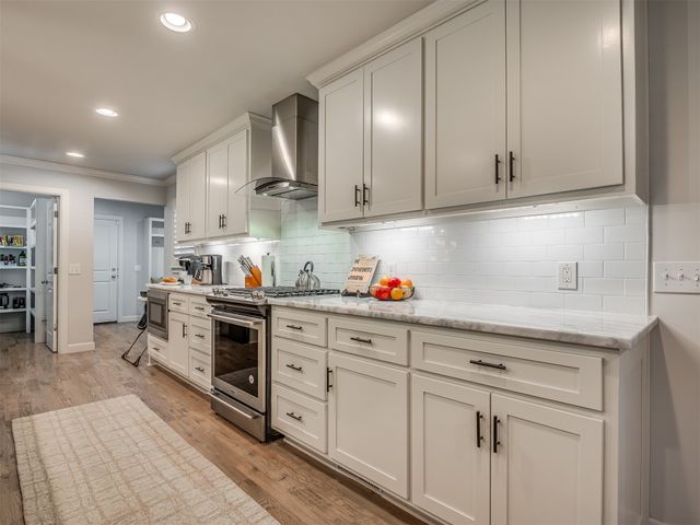 4041 S Birmingham Avenue, Tulsa, OK 74105