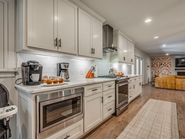 4041 S Birmingham Avenue, Tulsa, OK 74105