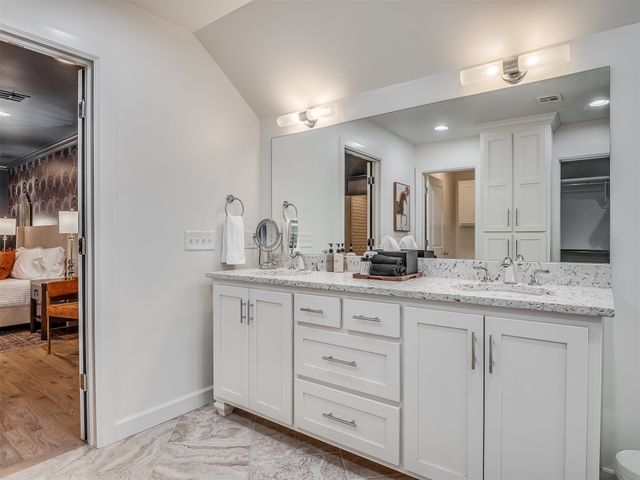 4041 S Birmingham Avenue, Tulsa, OK 74105