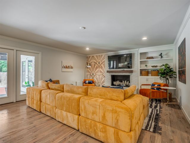 4041 S Birmingham Avenue, Tulsa, OK 74105