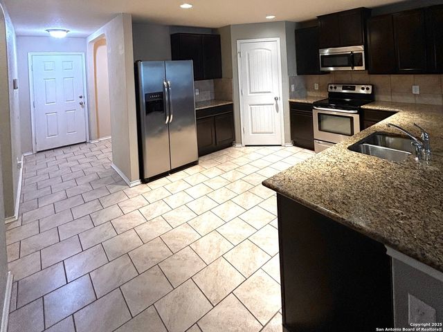 3915 Goliad Ford, San Antonio, TX 78222